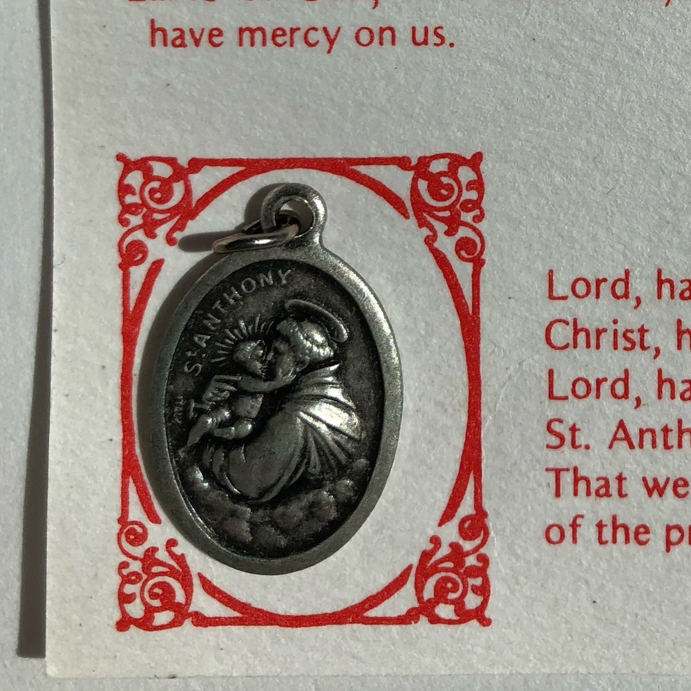 Vintage 1960’s St. Anthony Medal & Prayer Card in Case